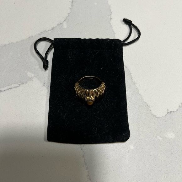 Antique Gold Ring - Picture 3 of 3